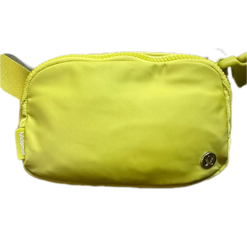 Lululemon Everywhere Belt Bag Crossbody Electric Lemon Neon Yellow - Picture 11 of 14
